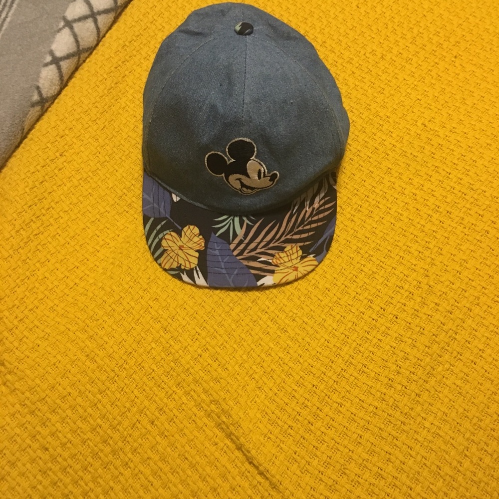 NWOT🔥Disney Mickey Mouse Kids Cap 🧢 - Picture 2 of 3